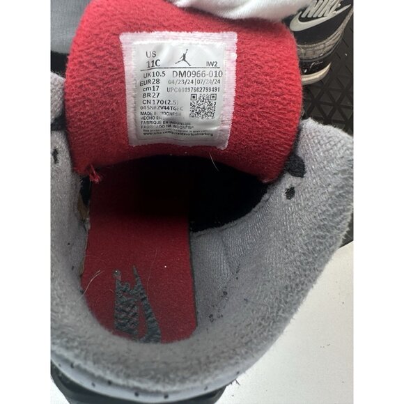 Air Jordan 3 Retro Black Cement 2024 Preschool Size 11c Dm0966-010 - Picture 7 of 7
